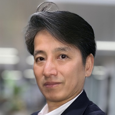 室井 俊一 氏